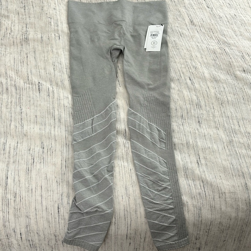 Blanqi Maternity Sport Supprt Hipster Contour Legging (Dove Grey). (NWT)